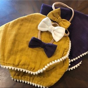 Plum and Mustard 🍁🍂 PomPom Bib & Bow Set